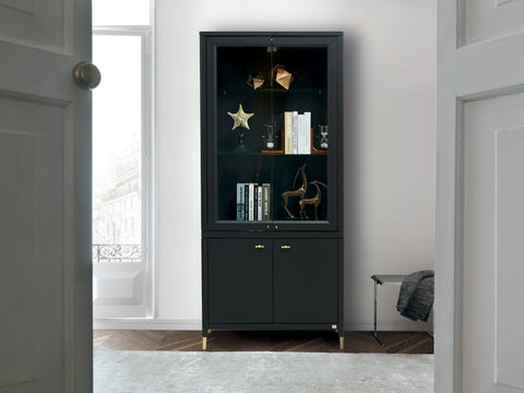 Alessandra Tall Showcase